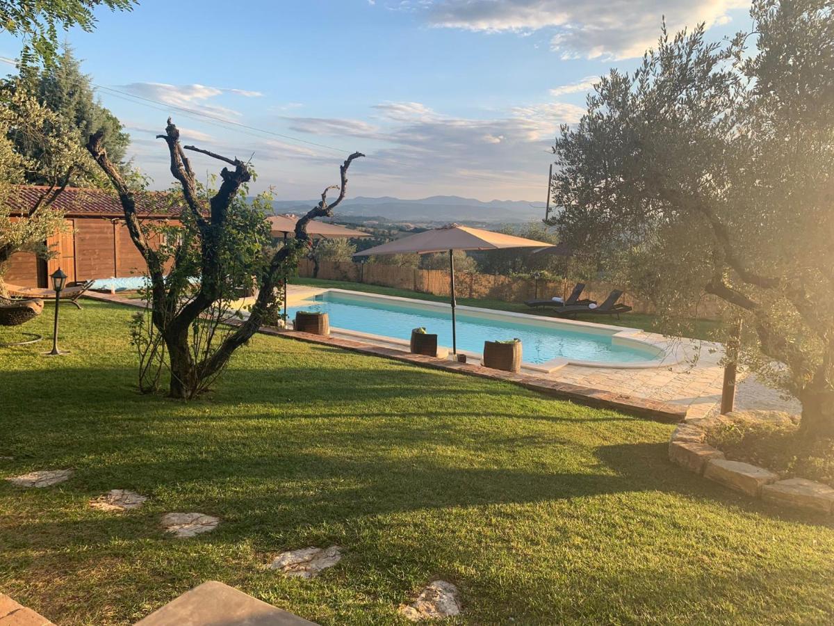 Borgo Petroro Hotel Todi Bagian luar foto