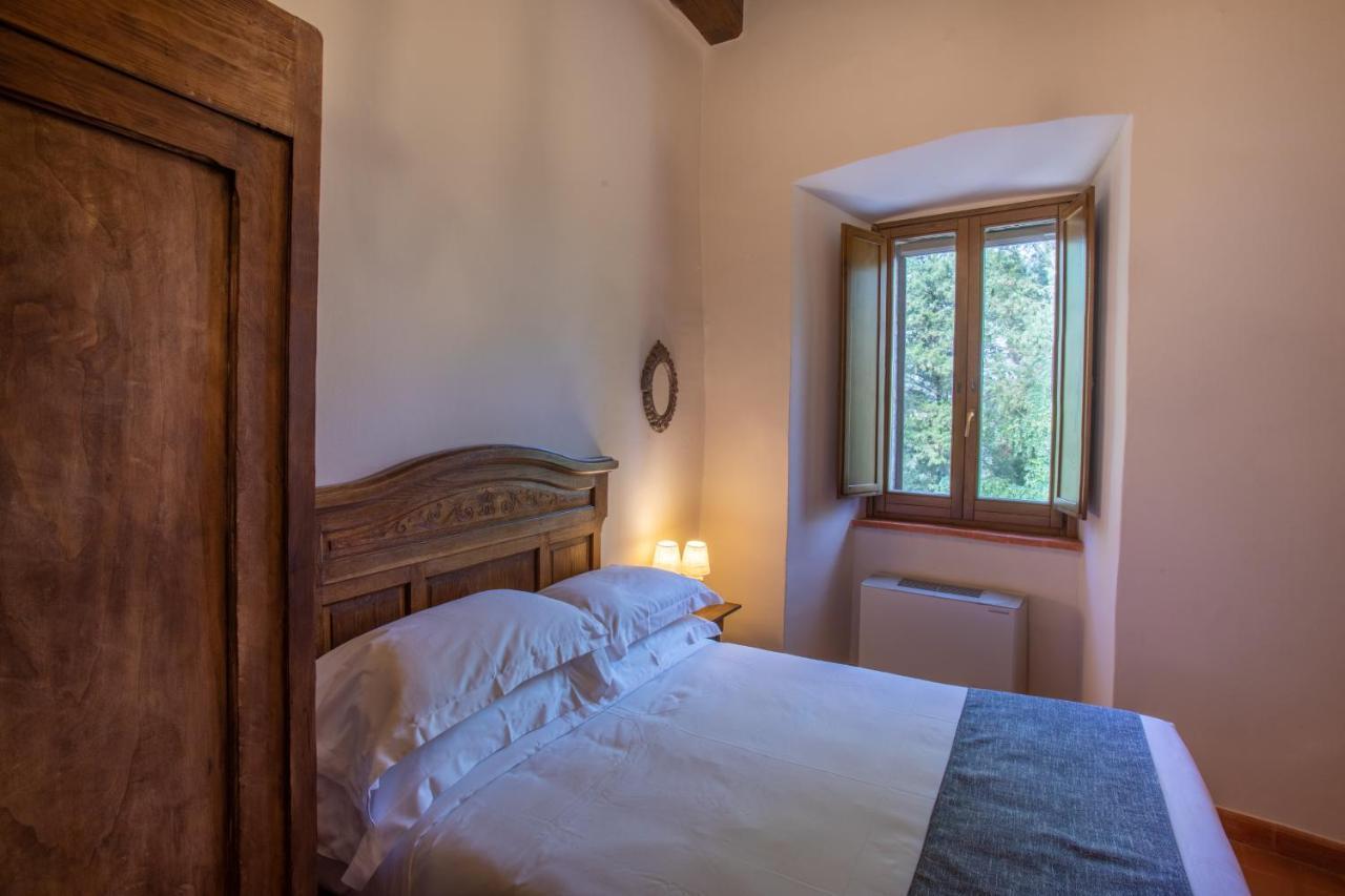 Borgo Petroro Hotel Todi Bagian luar foto