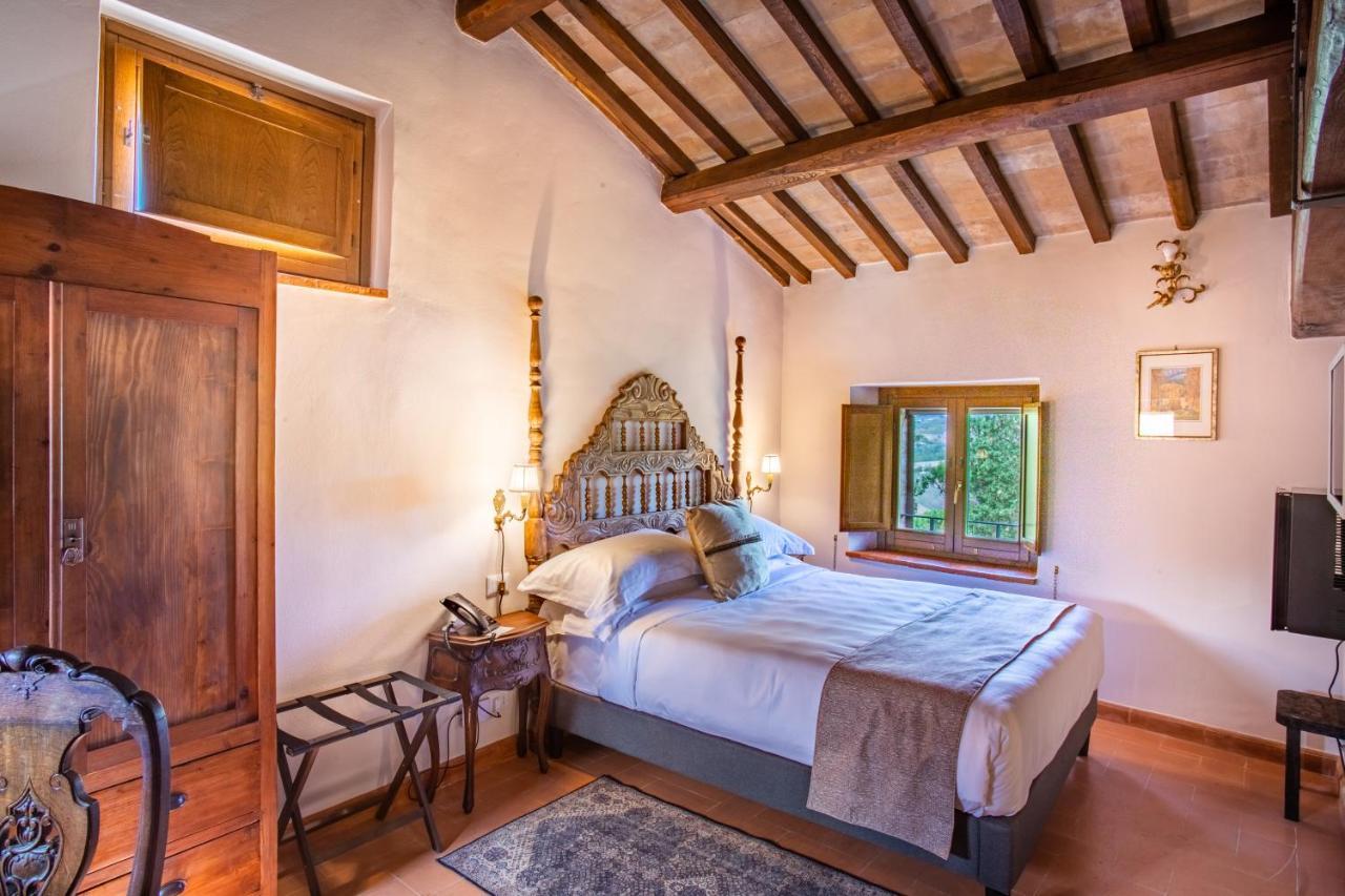 Borgo Petroro Hotel Todi Bagian luar foto