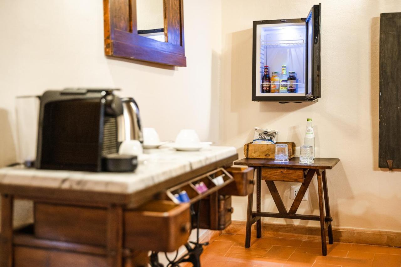 Borgo Petroro Hotel Todi Bagian luar foto