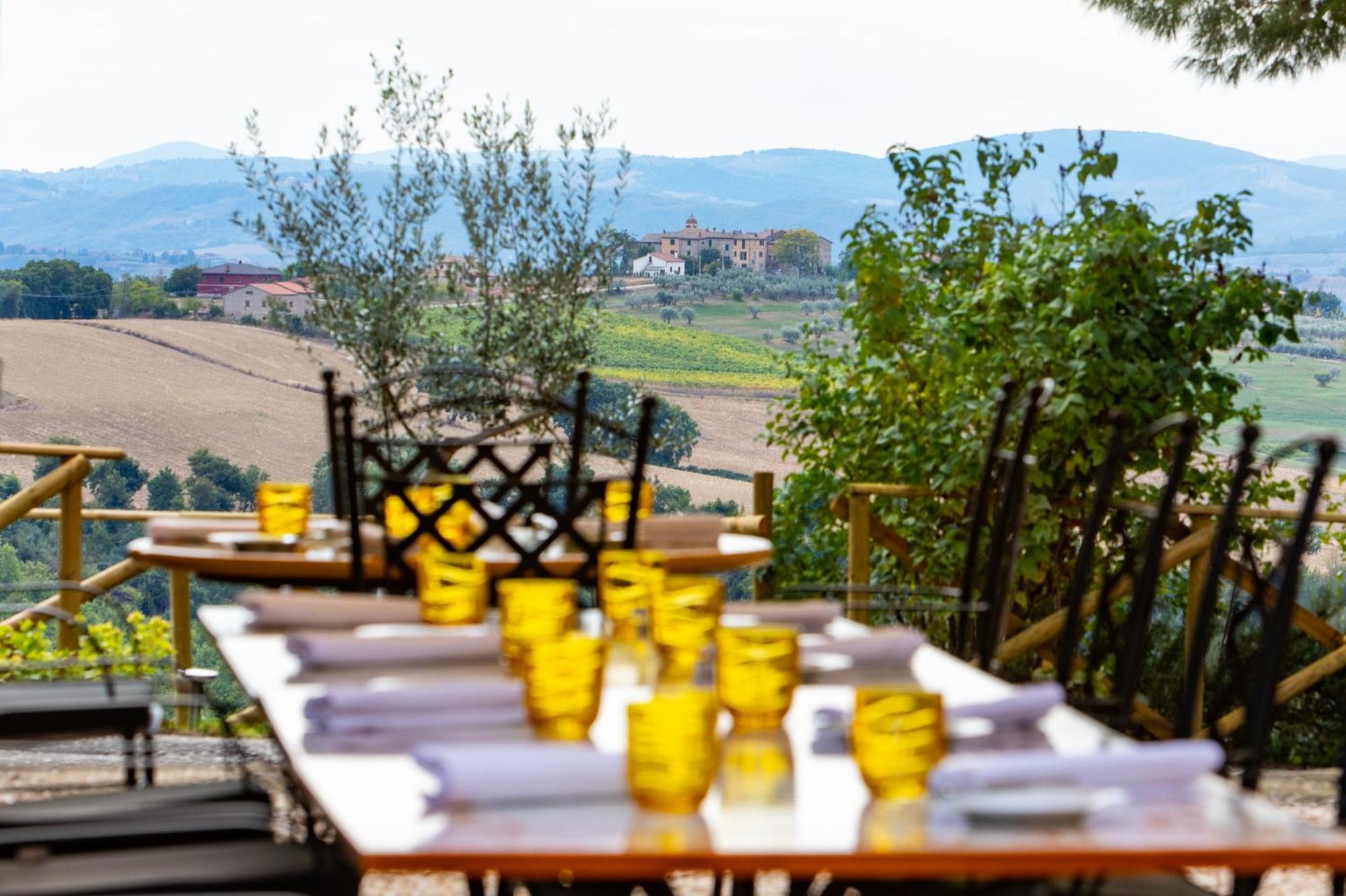 Borgo Petroro Hotel Todi Bagian luar foto