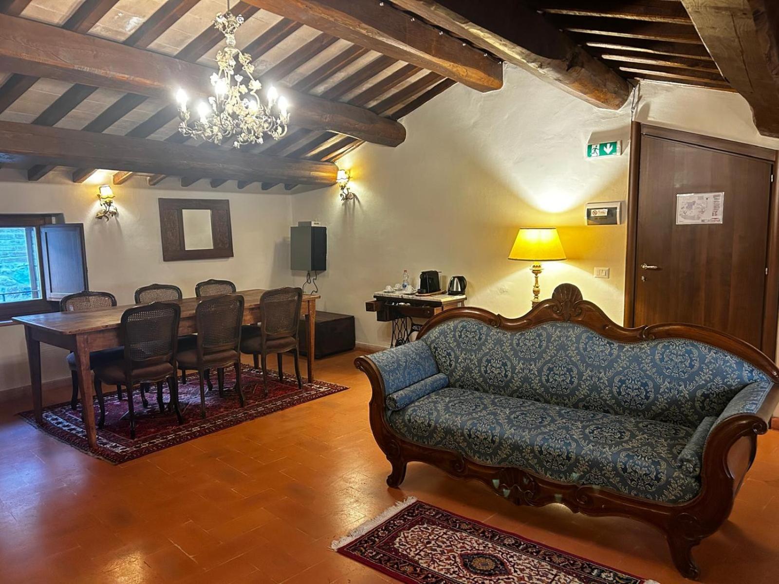 Borgo Petroro Hotel Todi Bagian luar foto